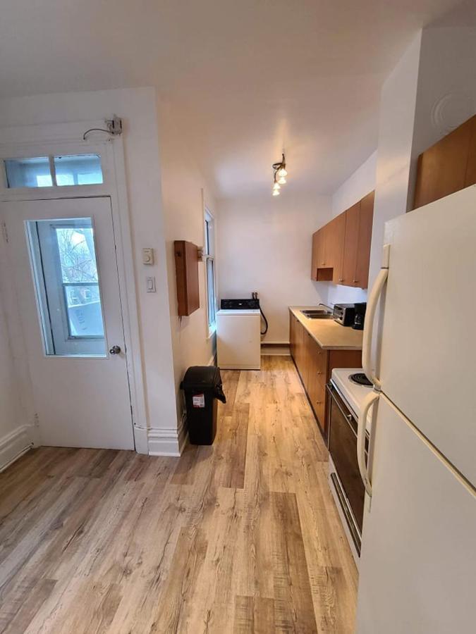 Tv + Netflix / High Speed Internet / Room C Montreal Ngoại thất bức ảnh