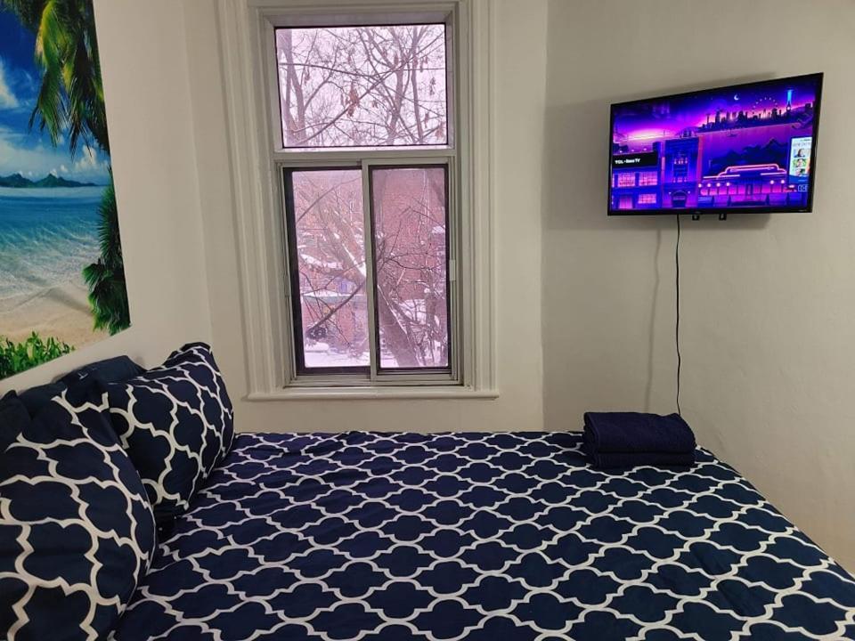 Tv + Netflix / High Speed Internet / Room C Montreal Ngoại thất bức ảnh